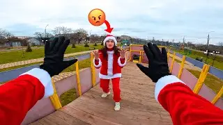 SANTA CLAUS ESCAPING ANGRY MISS CLAUS! (Christmas Parkour POV) @GrishaGaraz